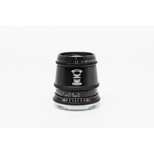 xttartisan-17mm-f14-aps-1.jpg