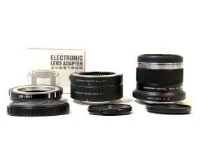Olympus M.Zuiko Digital 45mm f/1.8 MSC +  zestaw adapterów Micro 4/3 – używane